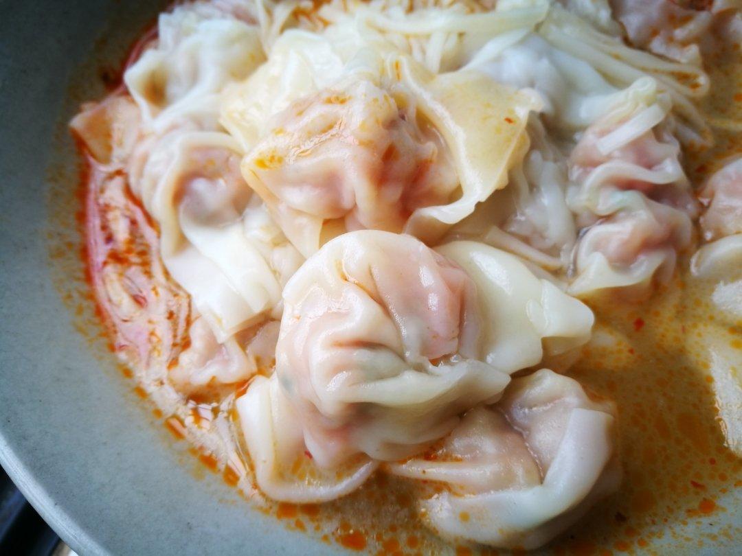 牛肉芹菜虾皮小馄饨