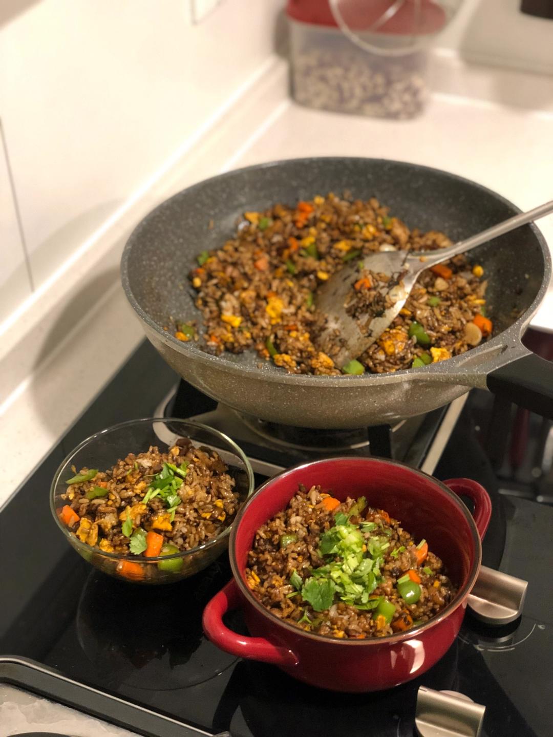 外婆菜炒蛋饭