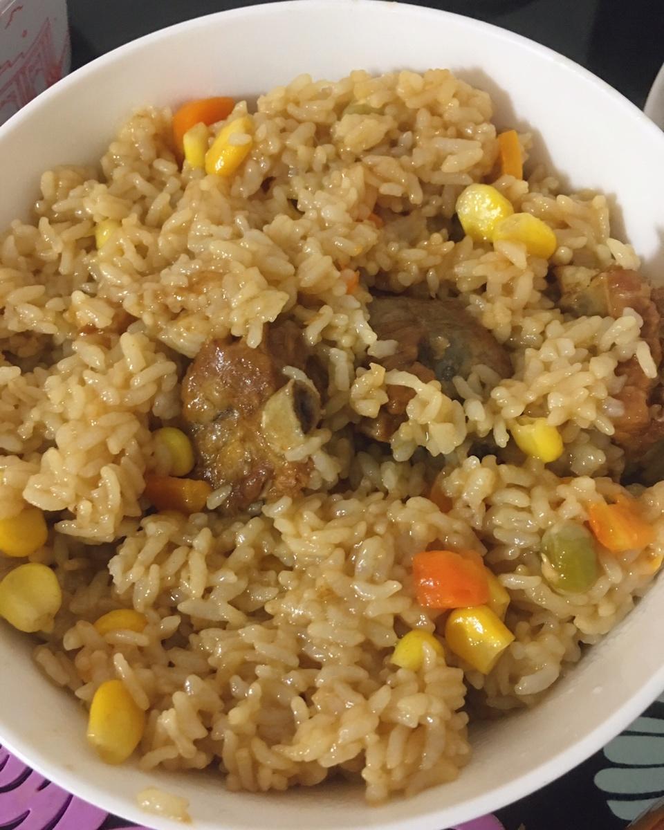 喷香排骨焖饭（爆好吃）