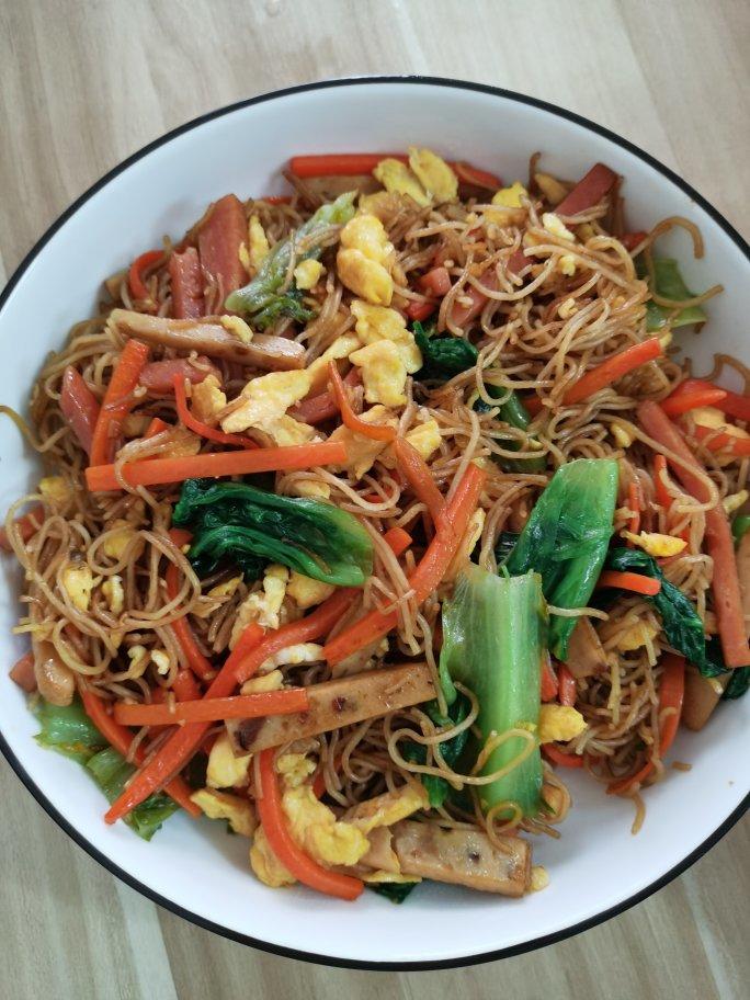 鸡蛋炒米粉，正确泡发干米粉，不碎、不坨、不粘锅、口感Q弹