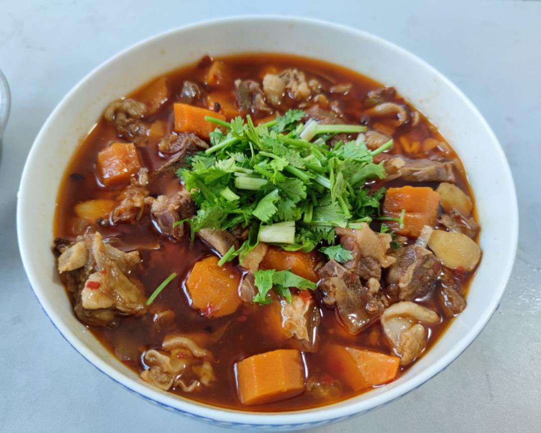 红烧羊肉烧萝卜