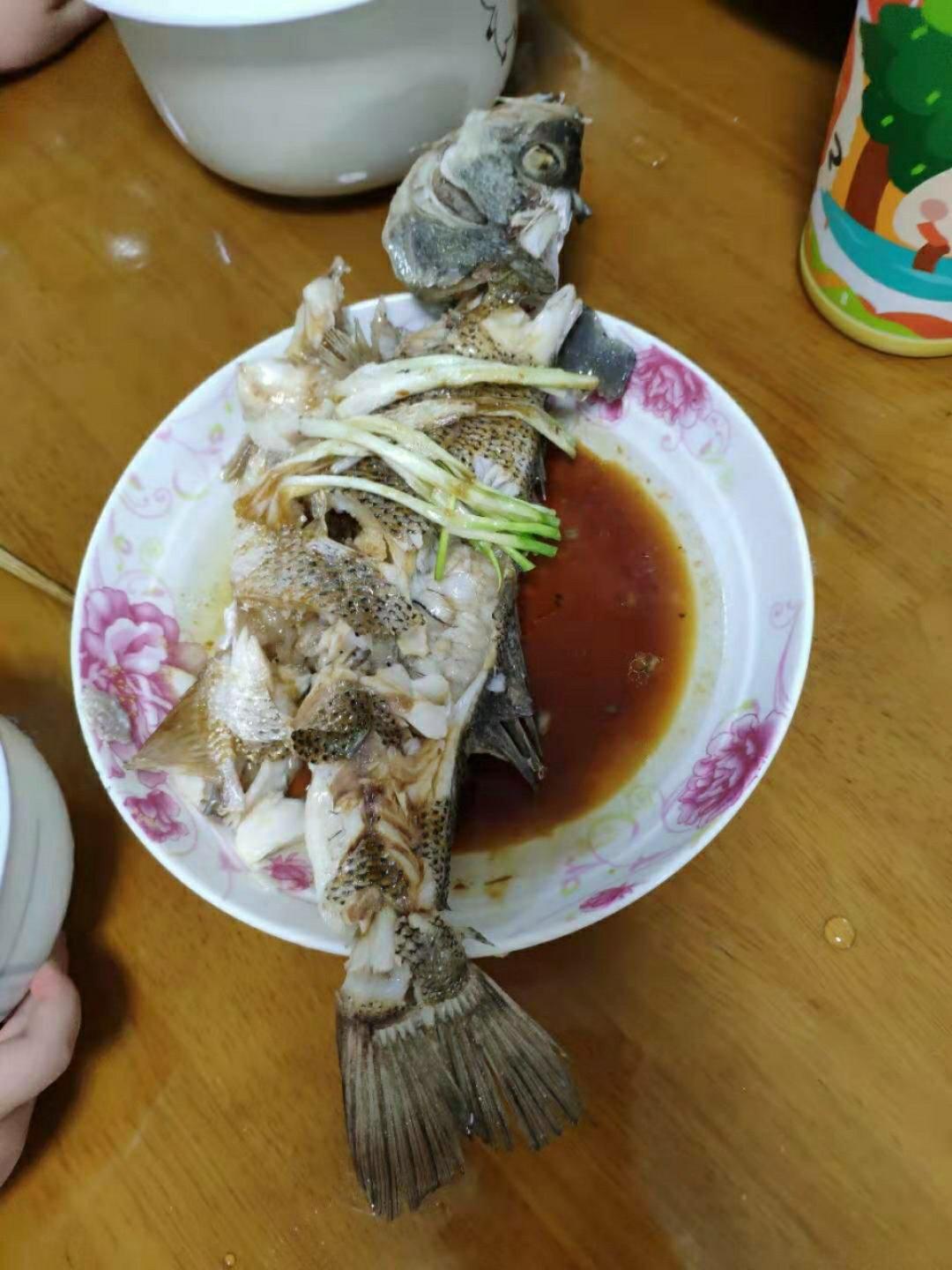 清蒸鲈鱼