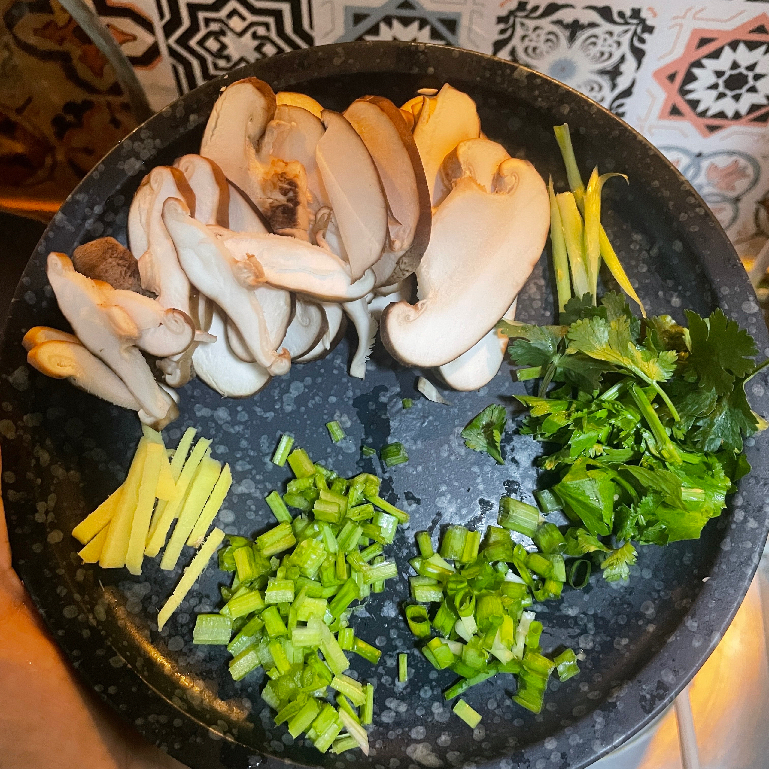 鲜美砂锅海鲜粥的做法 步骤5