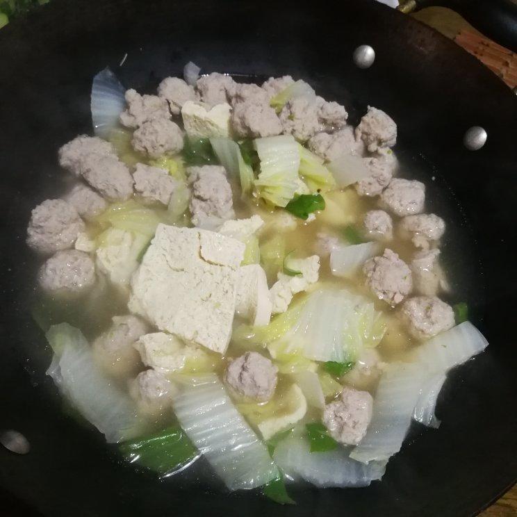 猪肉丸子汤