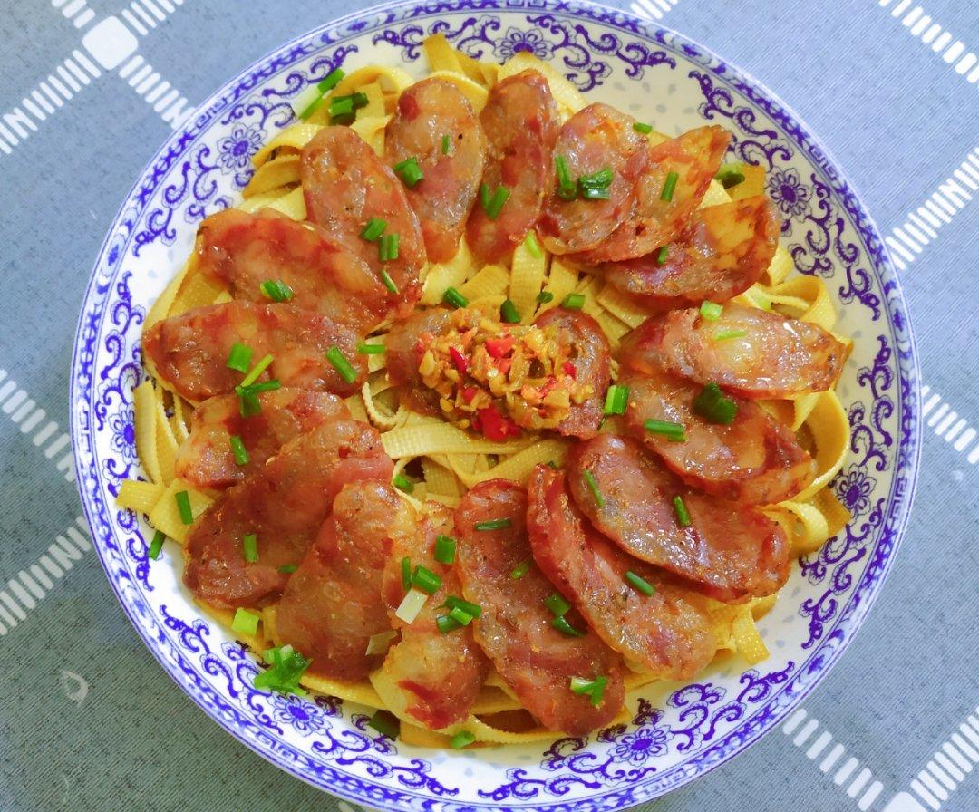 过年就要吃蒸菜-千张丝蒸麻辣香肠