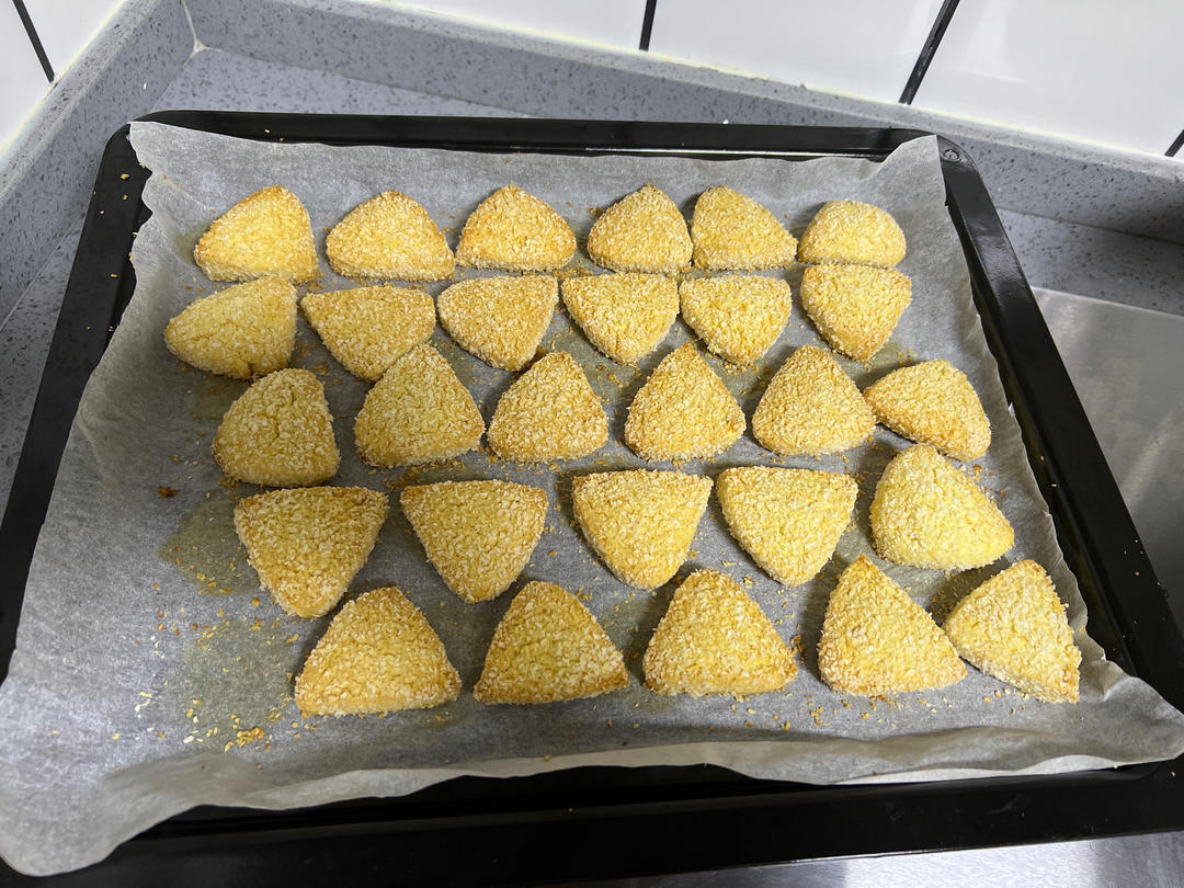 椰蓉三角酥