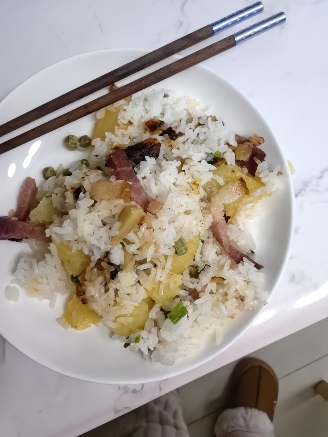 土豆饭，香掉牙的锅巴洋芋饭