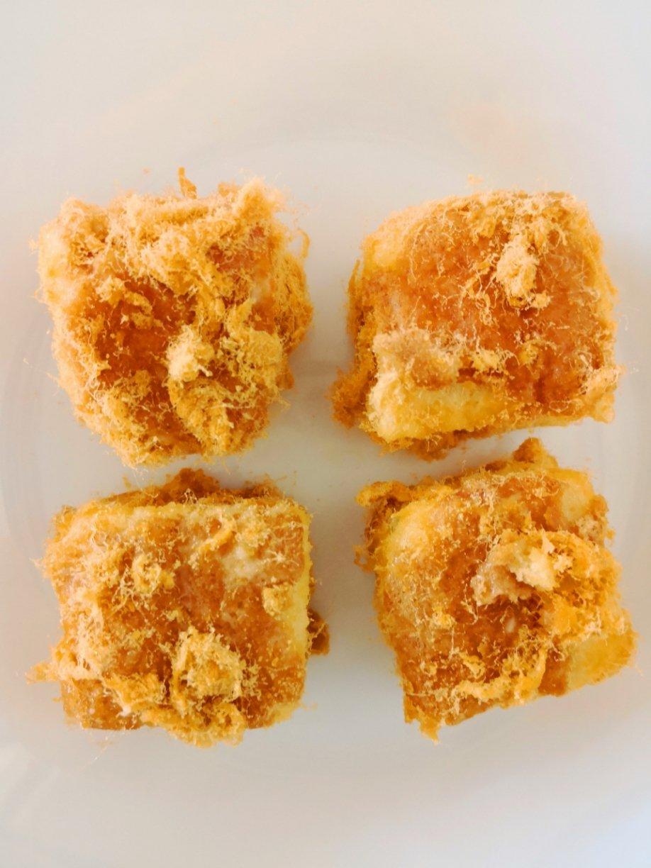 宝贝儿不哭_kbm9做的肉松小贝蛋糕