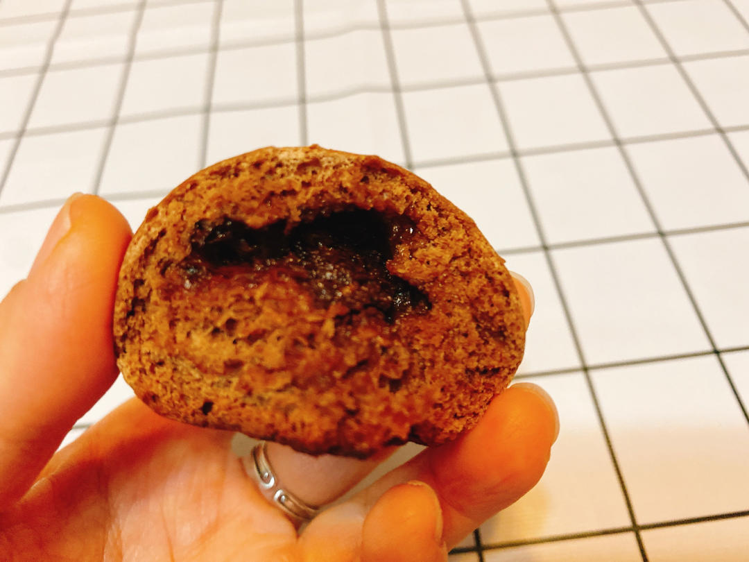 小美 爆浆巧克力面包