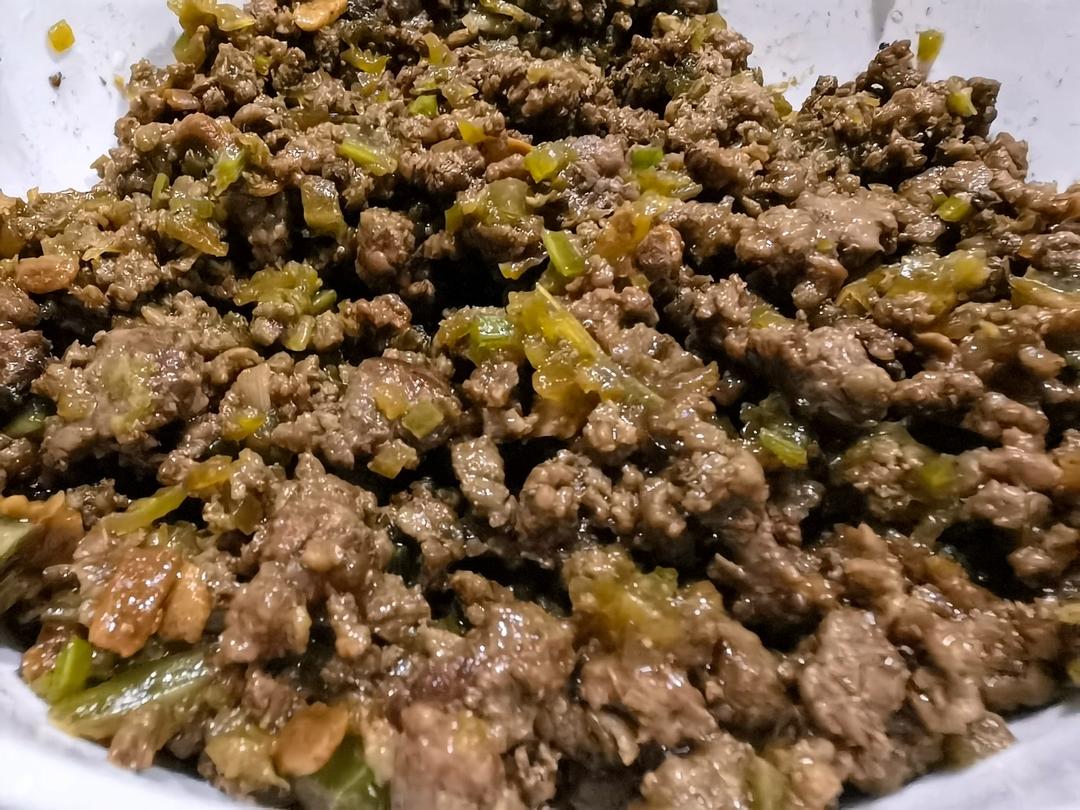 芹菜牛肉末「下饭神器」