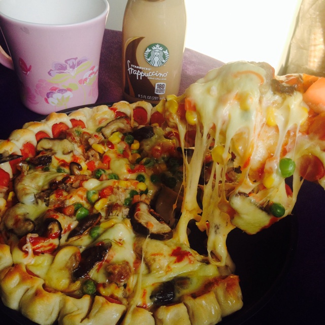 蘑菇火腿心花边比萨