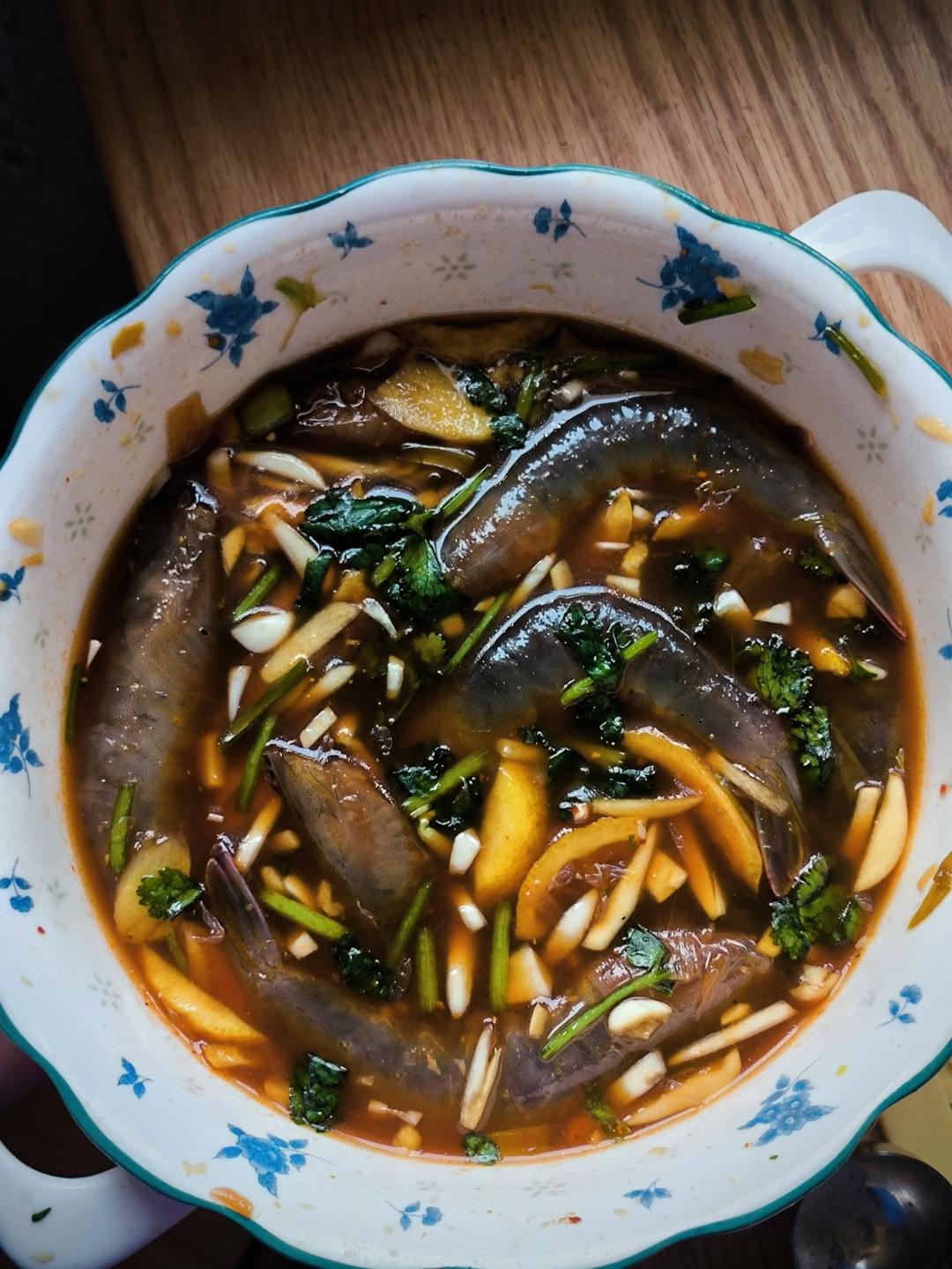 生呛虾，生腌虾（肉质细腻，口感鲜美）