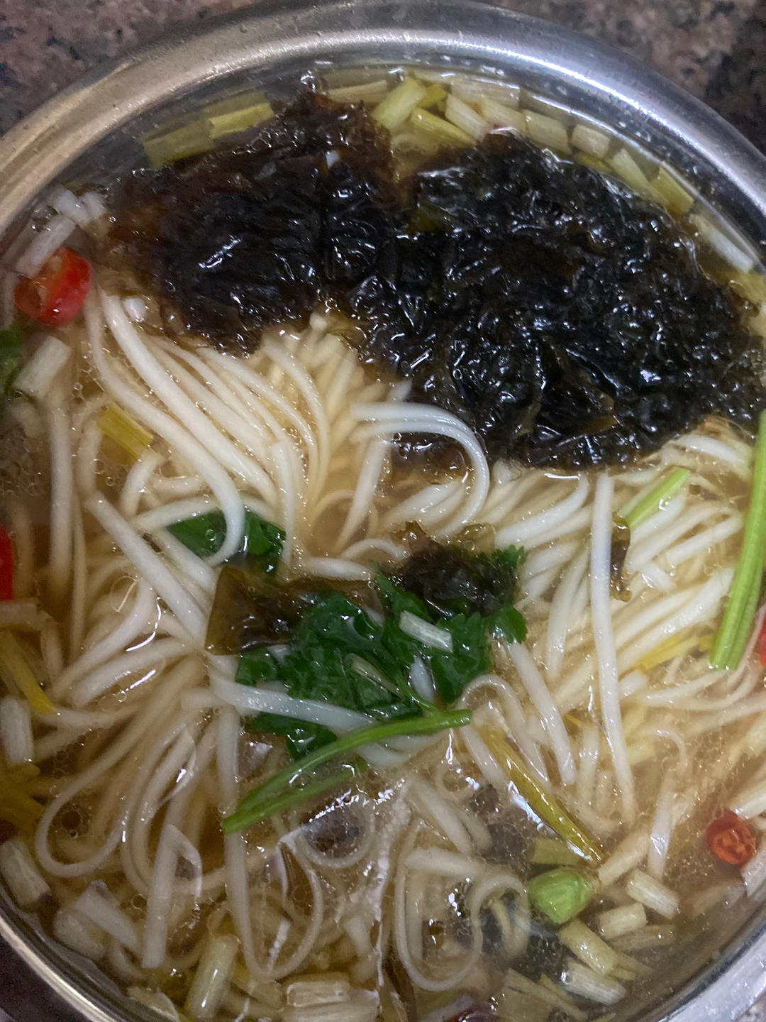 十分钟搞定的热汤面