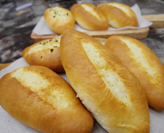 黄油蒜香面包-喜欢咸面包的看过来