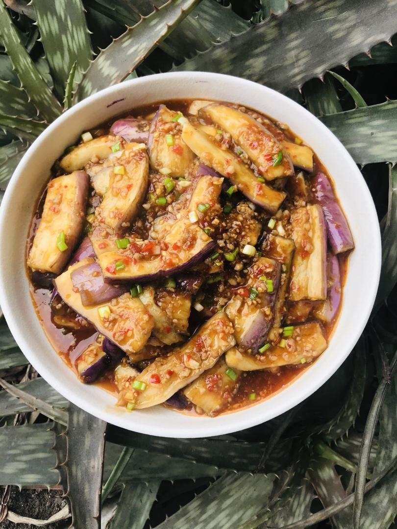 厨师长教你：“少油型鱼香茄子”的做法快收藏了