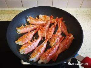 独门腌虾大法——煎阿根廷红虾的做法 步骤3