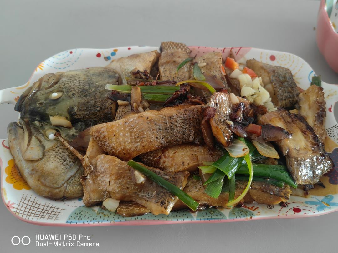 葱香焗鲈鱼