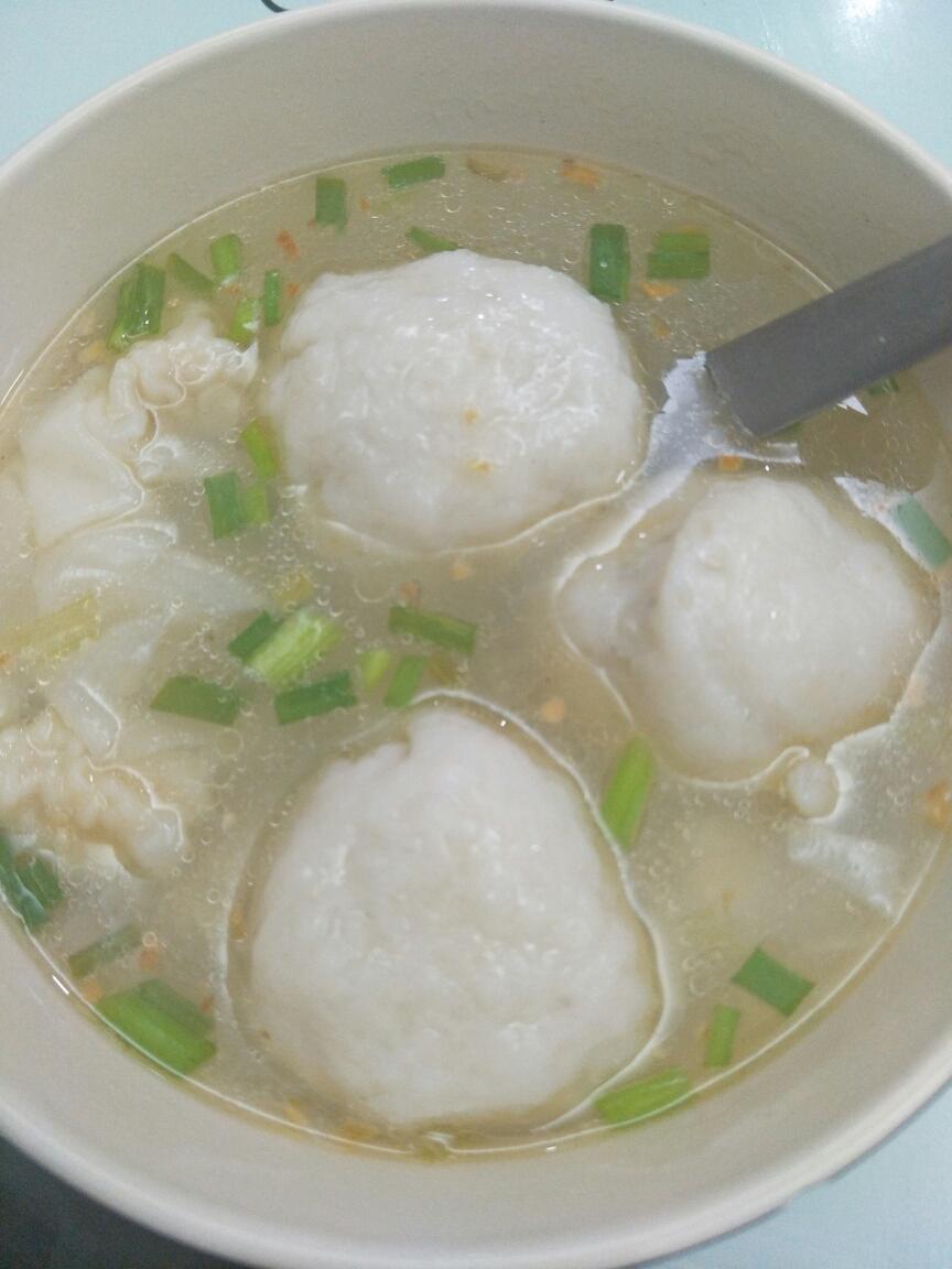 煮鱼丸