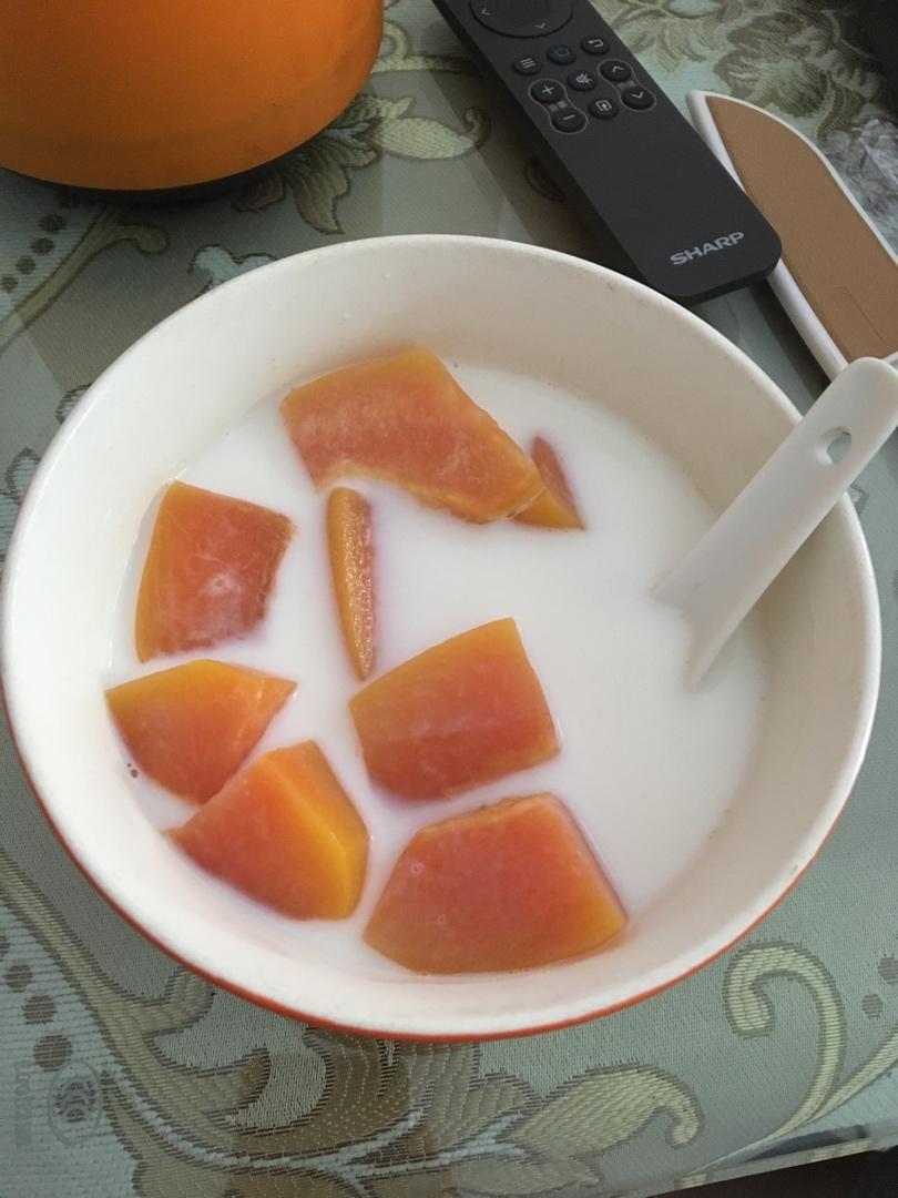 木瓜炖牛奶
