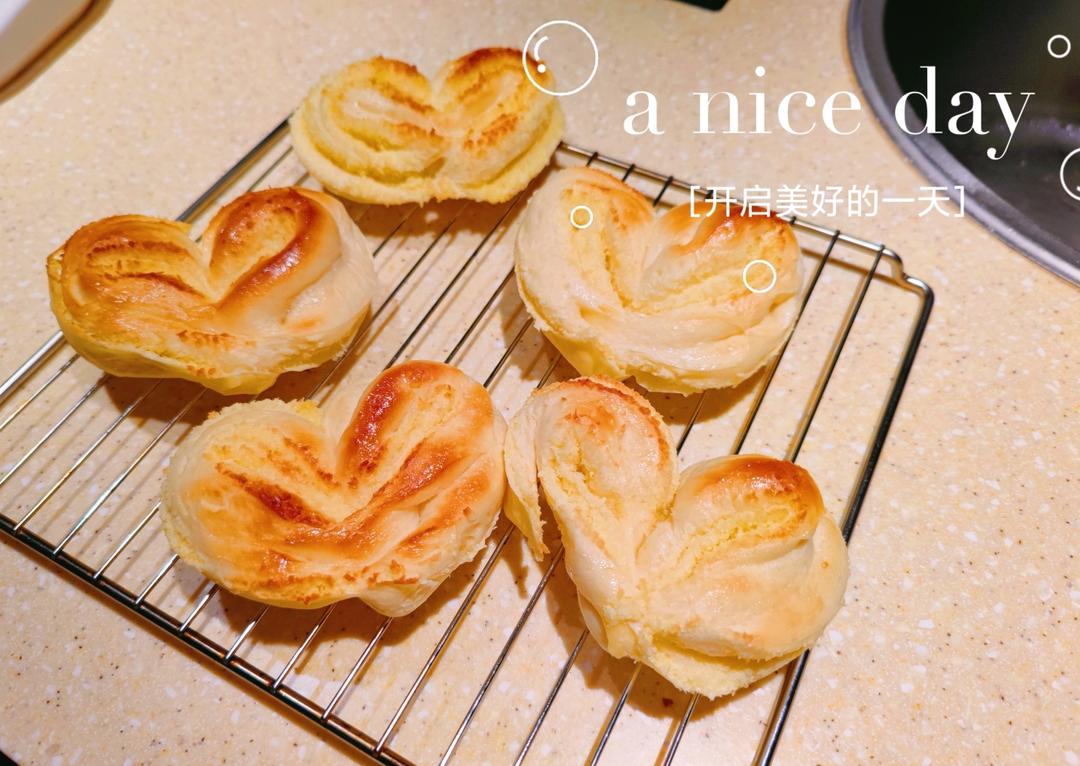 心形❤️椰蓉面包