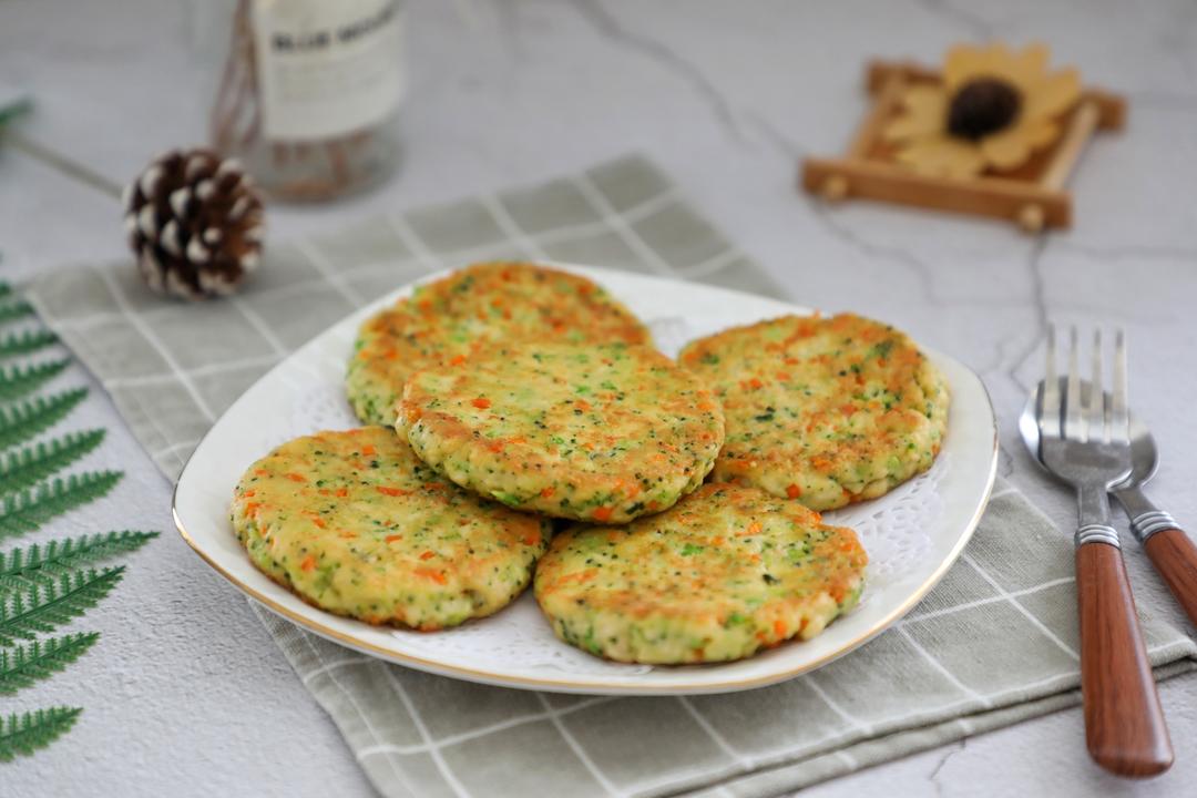 豆腐鸡蛋蔬菜饼的做法