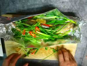 锡纸包烤鲈鱼，法帅蒸汽烤箱版的做法 步骤9