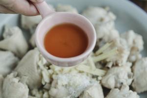 健康又美味的老干妈毛豆蒸鸡翅❗️蒸箱食谱的做法 步骤6