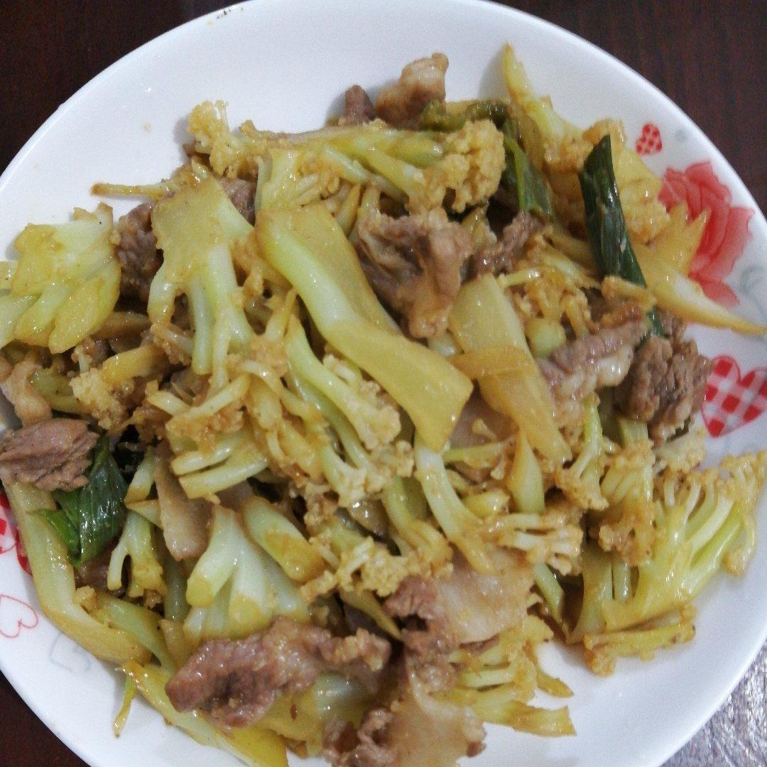 家常版花菜炒肉