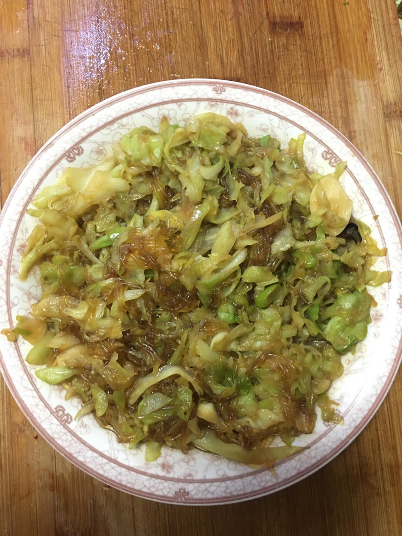 最近爱吃粉丝粉条～包菜炒粉丝