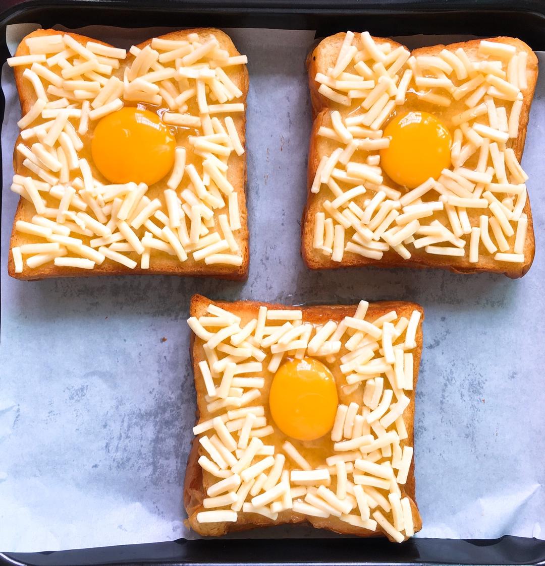芝士鸡蛋爆浆吐司