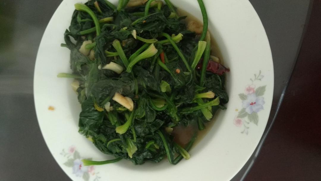 清炒菠菜