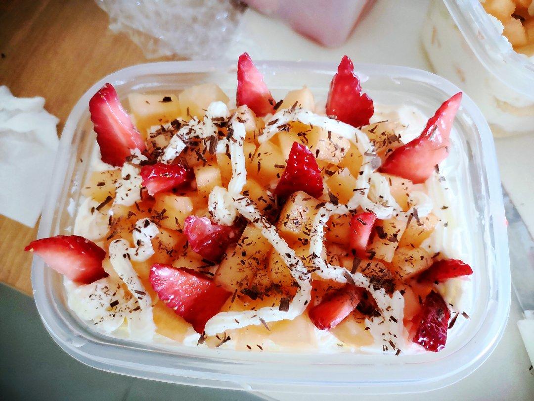 简单快手的便当饭盒水果盒子蛋糕