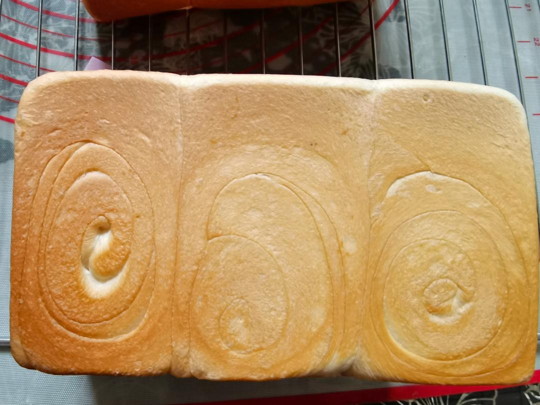 纯奶手撕吐司