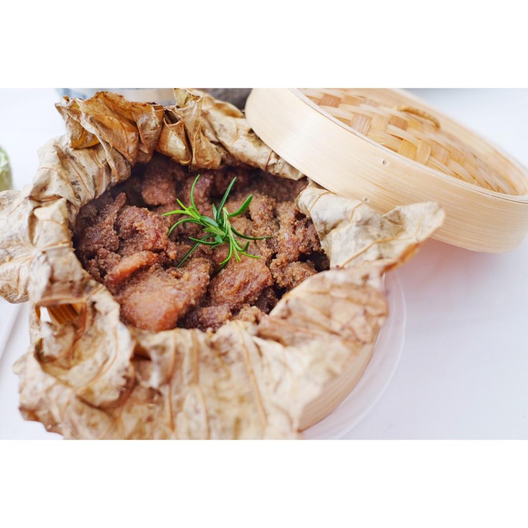 荷叶紫薯粉蒸排骨