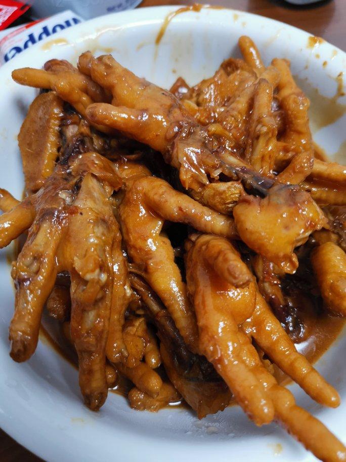 “销魂”卤鸡爪