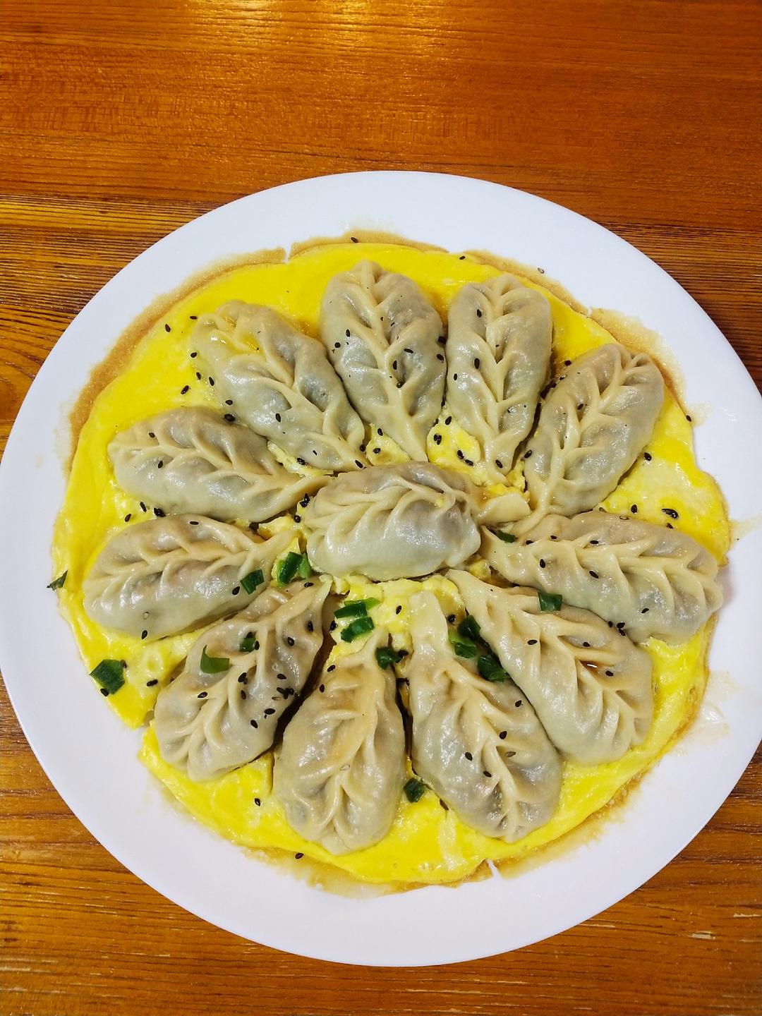 【煎饺三吃】学会这3招，靠速冻水饺也能摆摊！