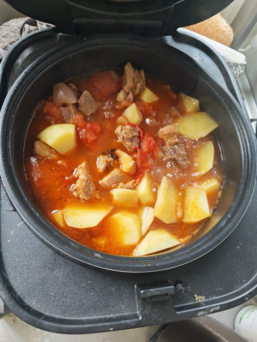 番茄土豆牛腩煲（电饭煲）