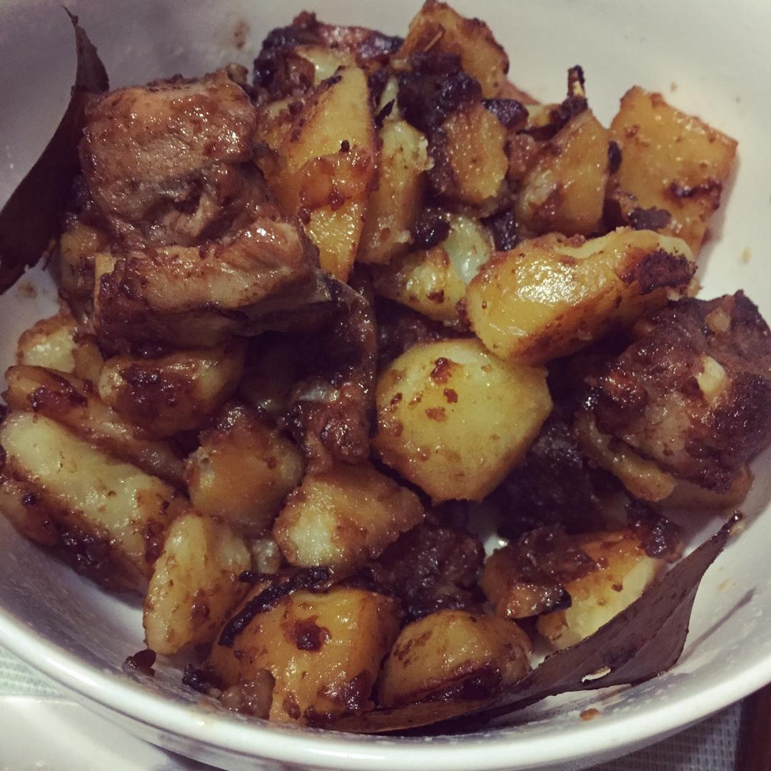 土豆烧排骨