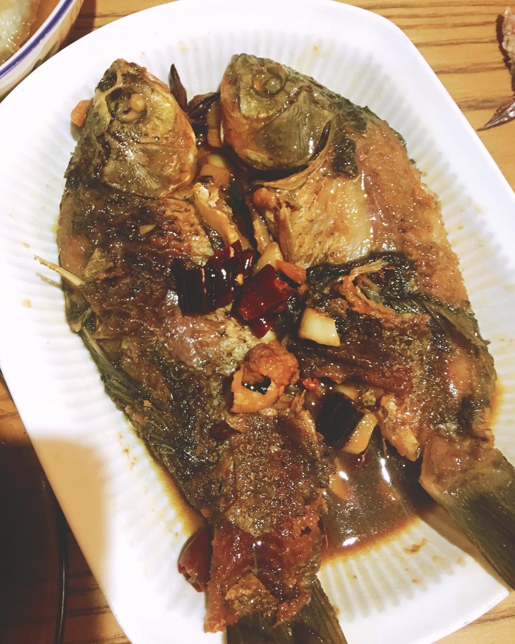 红烧鲫鱼