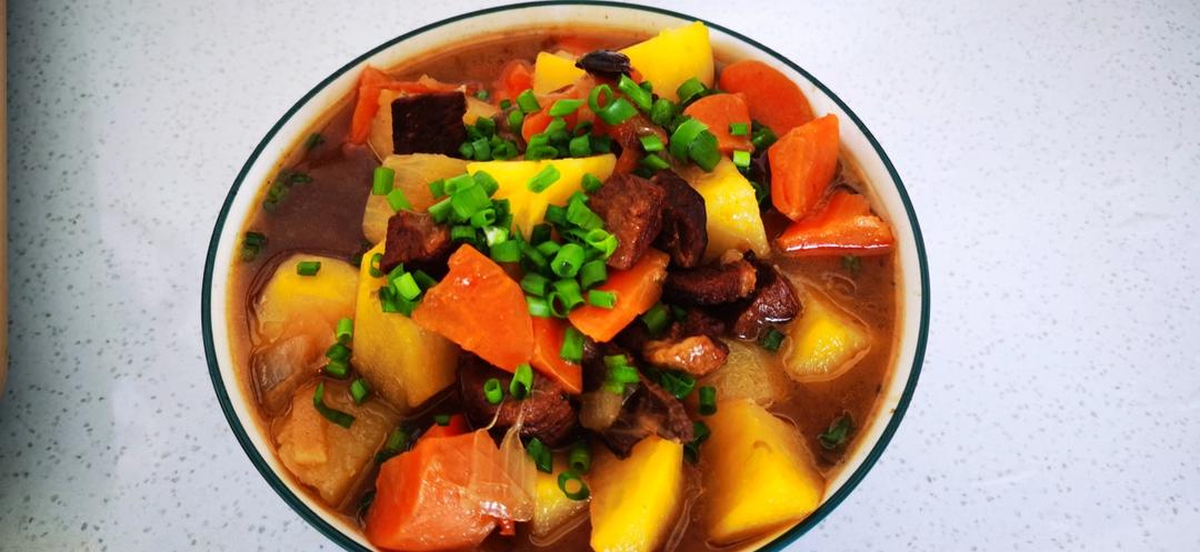 番茄土豆炖牛腩