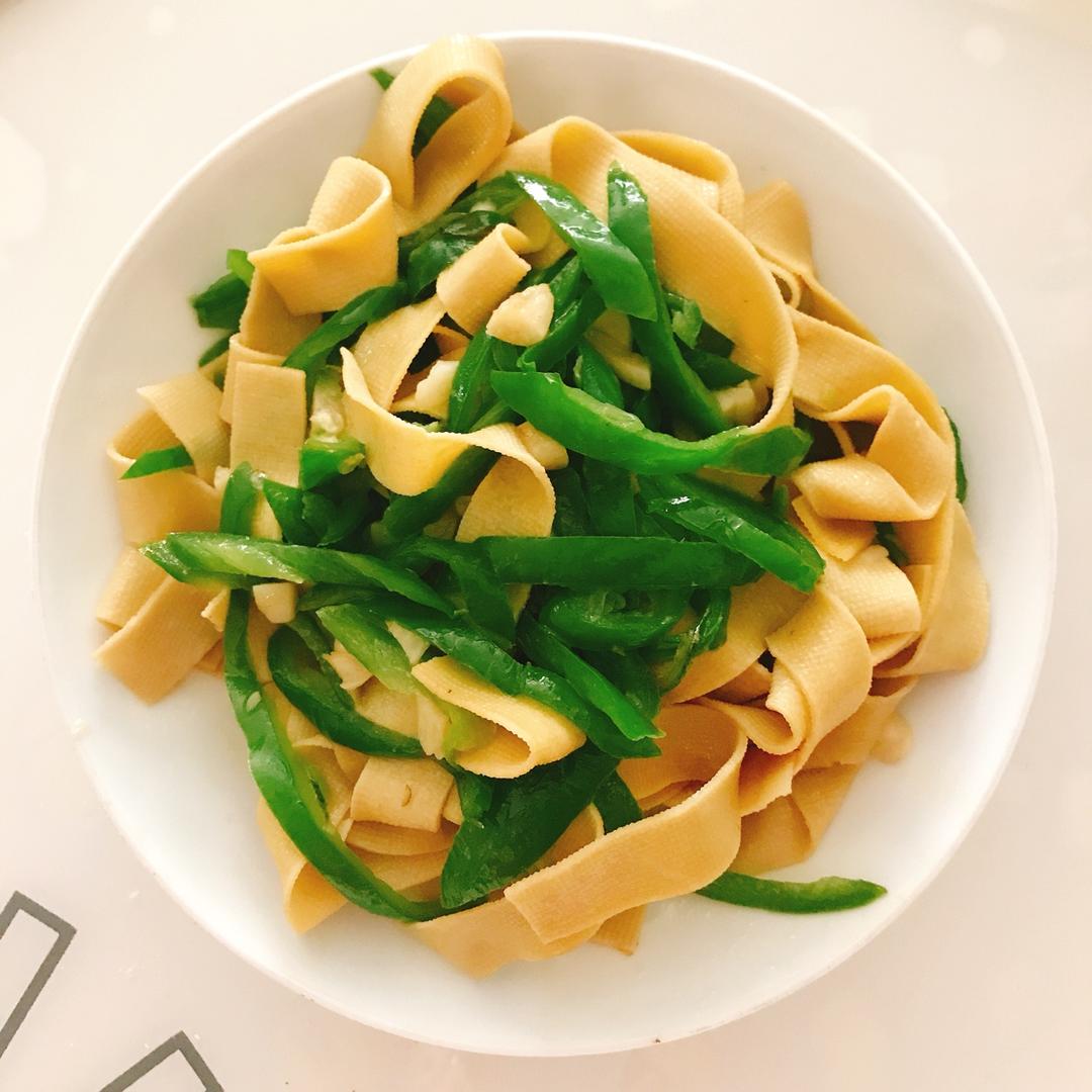 尖椒炒干豆腐