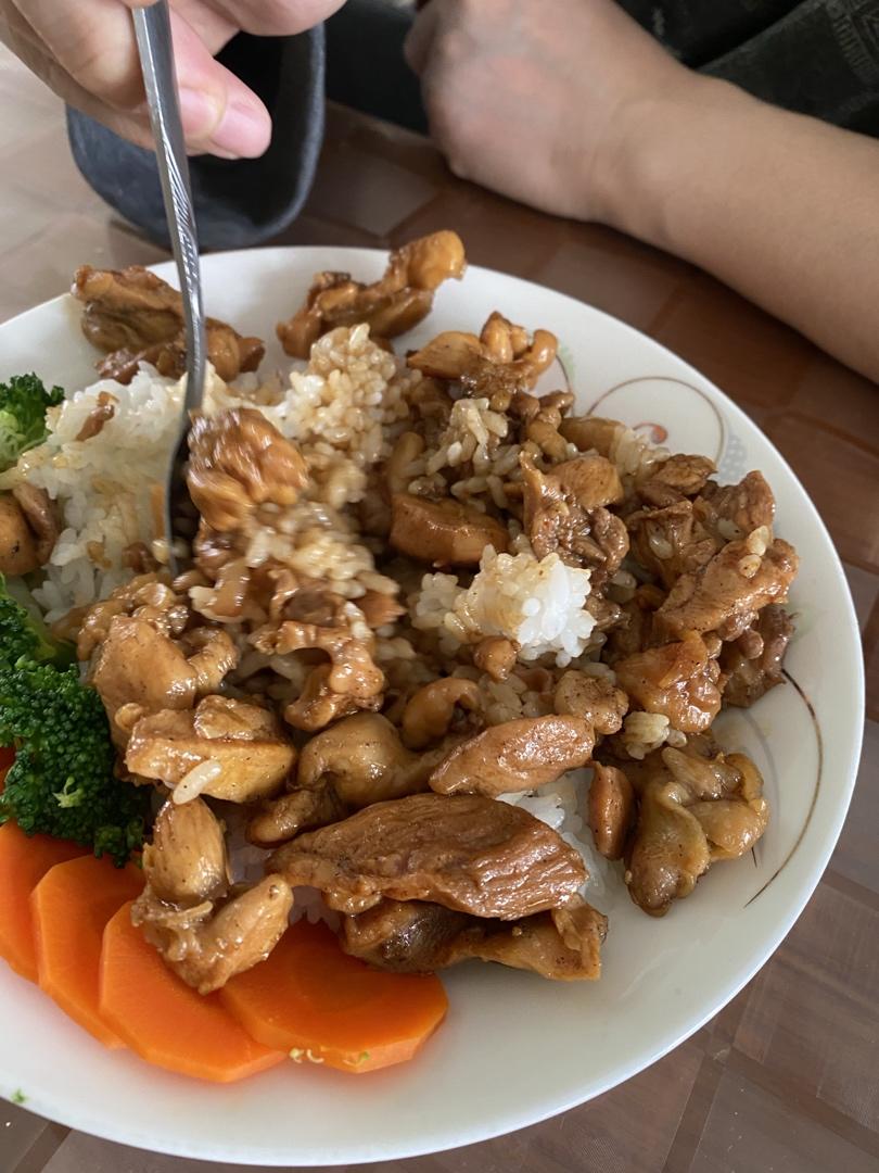 照烧鸡腿饭