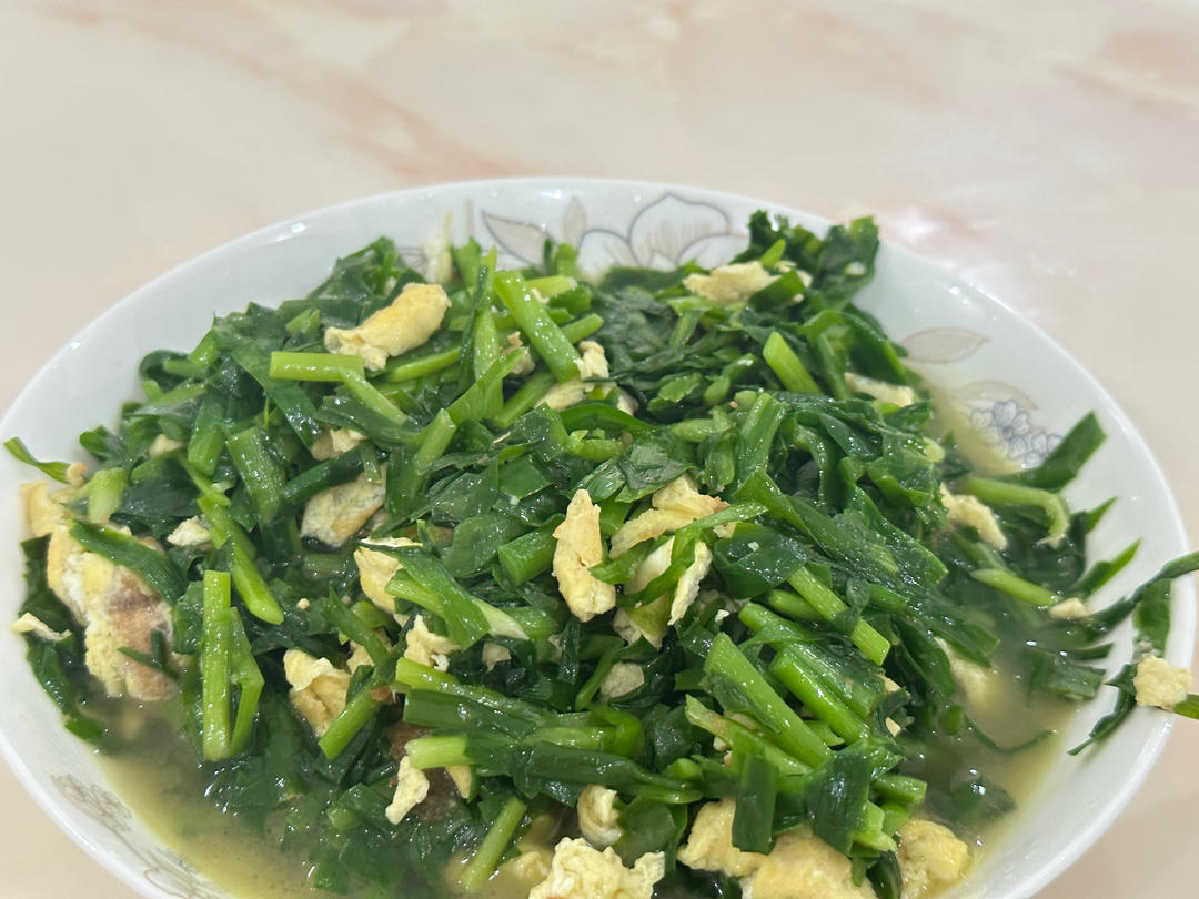 韭菜炒鸡蛋——三分钟快手下饭菜 掌握火候的秘诀