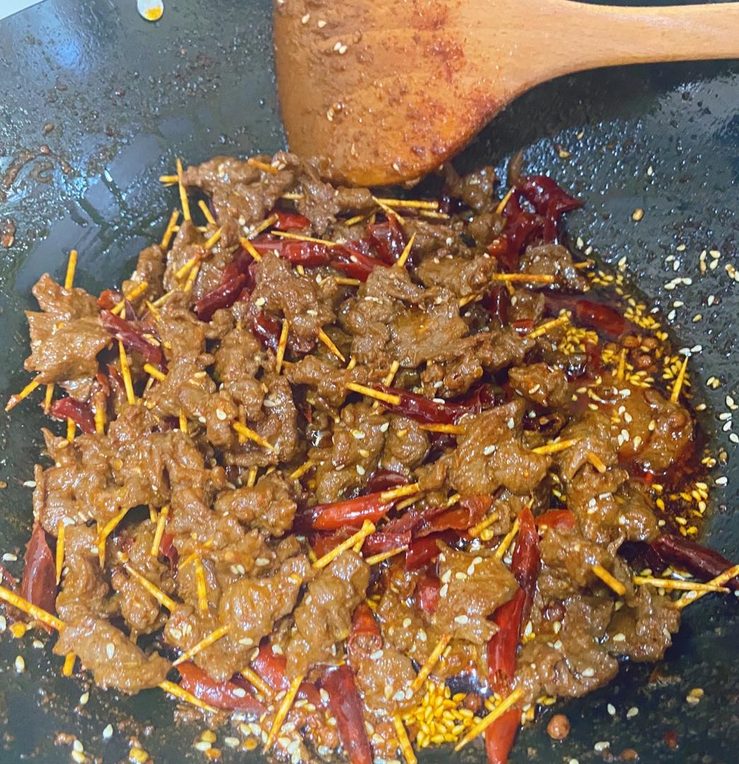 麻辣牙签牛肉
