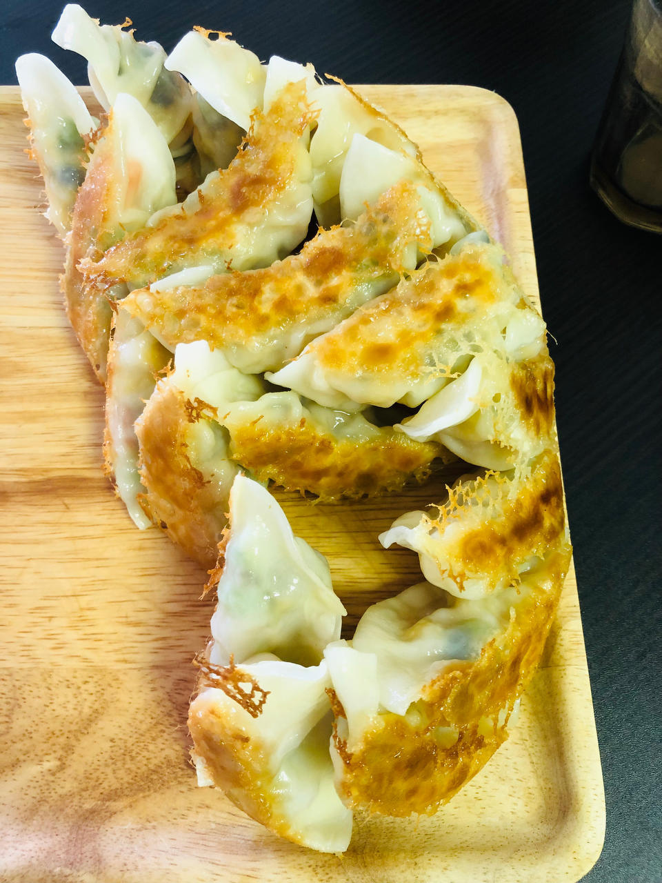 怎样煎饺子既不粘锅又不硬皮