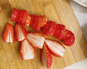 草莓拿破仑-手抓饼版的做法 步骤4