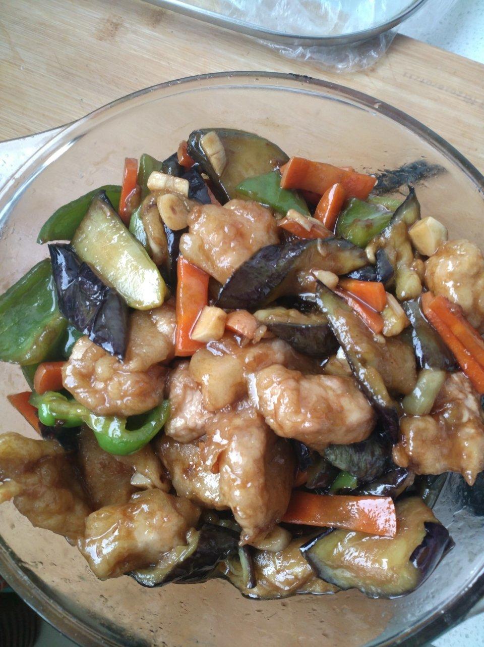 溜肉段烧茄子（东北硬菜呀哈哈）