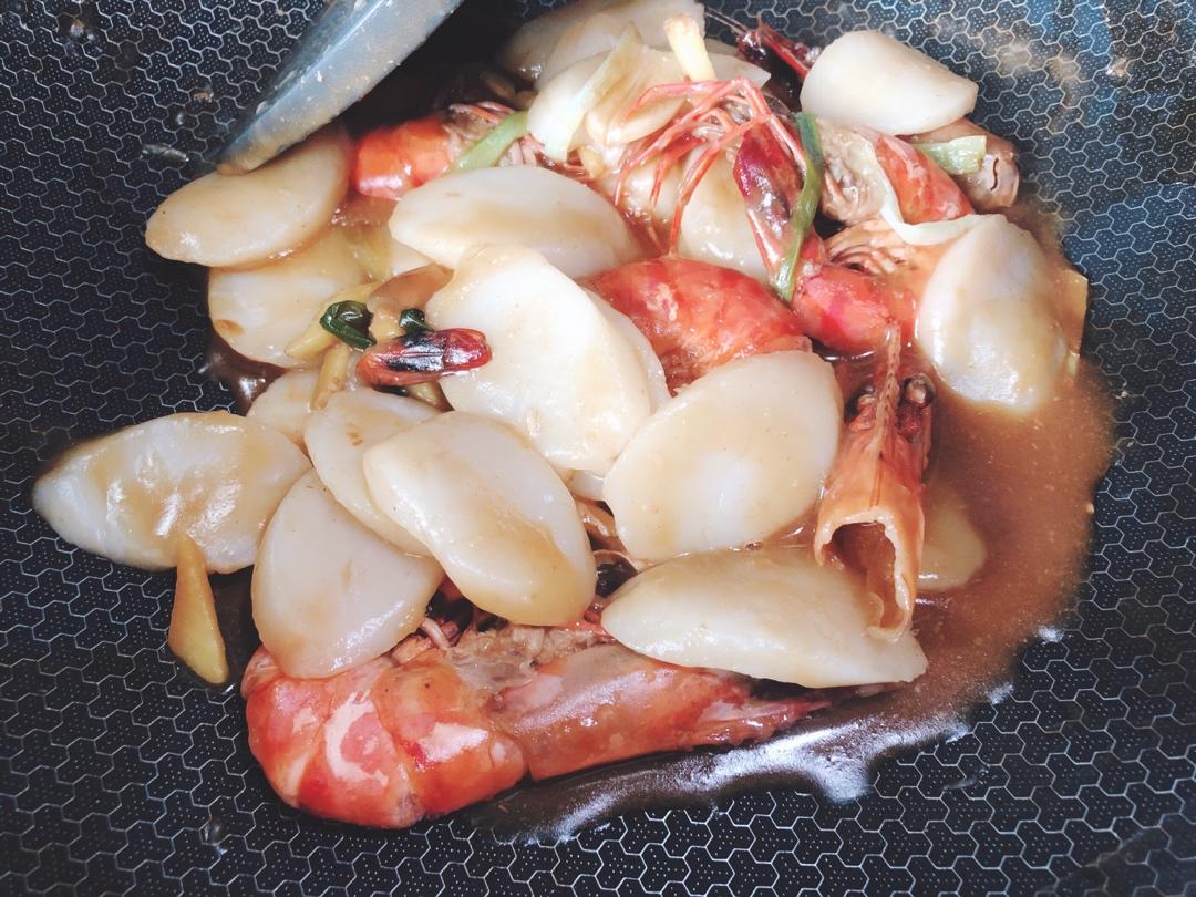 ㊙️年味‼️年糕油焖虾‼️糯米控的爱