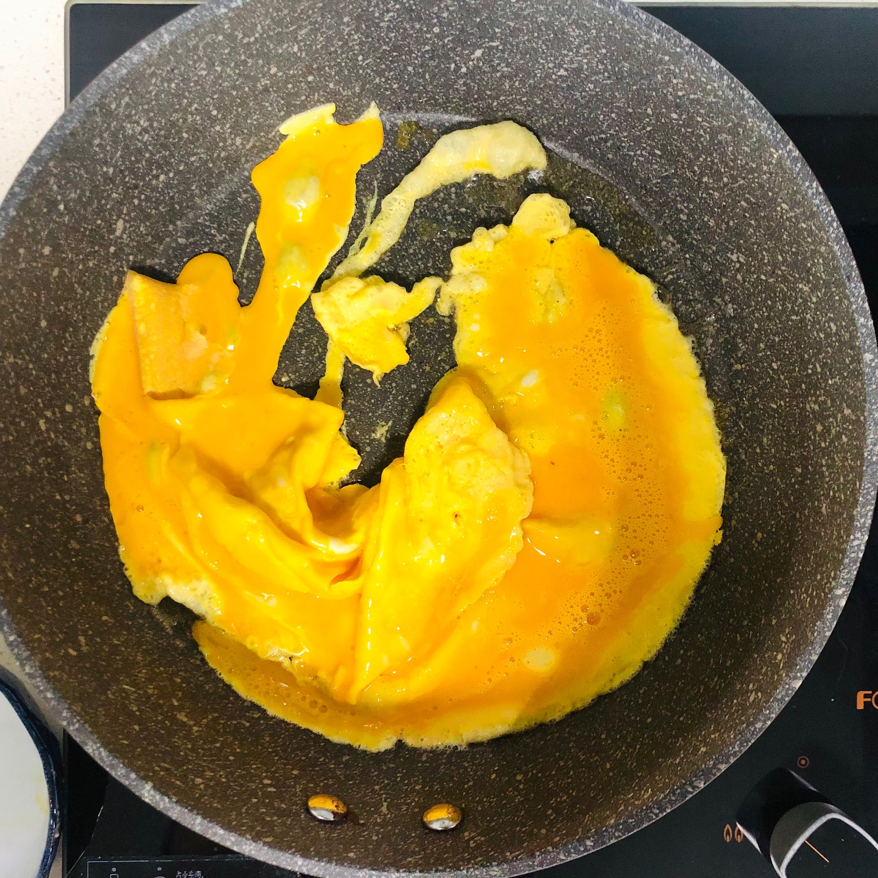 青瓜炒鸡蛋的做法 步骤6
