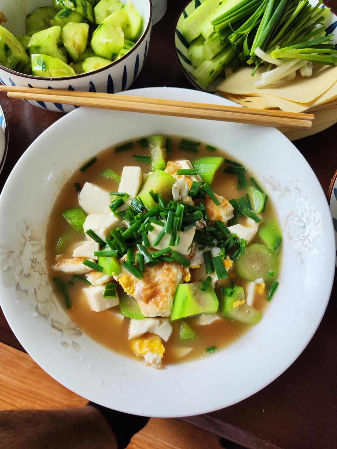 丝瓜豆腐鸡蛋汤